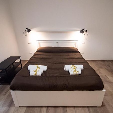 Nizza Apartment In Centro 萨莱诺 外观 照片