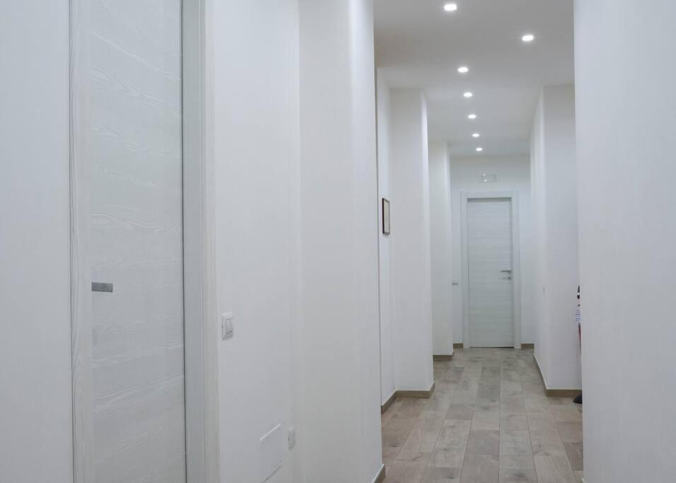 Nizza Apartment In Centro 萨莱诺 外观 照片