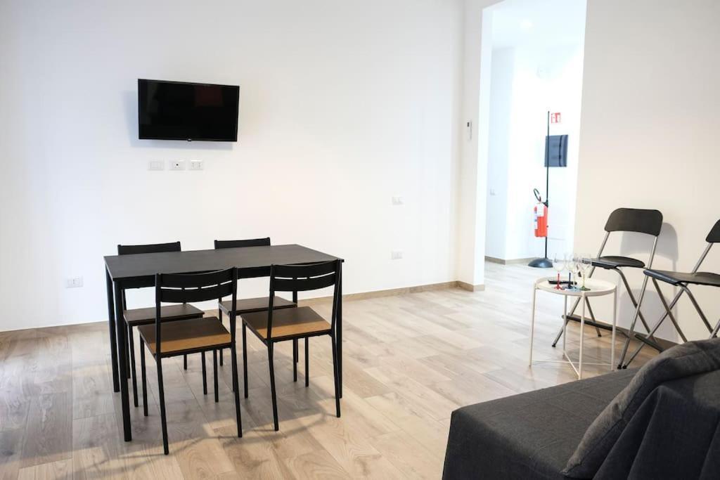 Nizza Apartment In Centro 萨莱诺 外观 照片